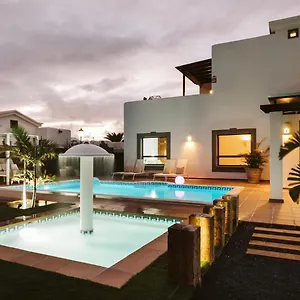 https://villa-marabu.in-canary-islands.com